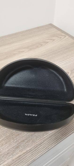 Оригинален  Калъф за очила PRADA