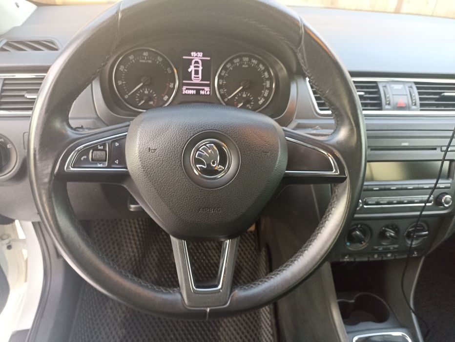 Продам шкоду рапид