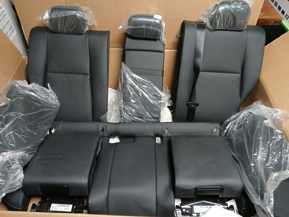 Vând Scaune Mercedes Benz C class