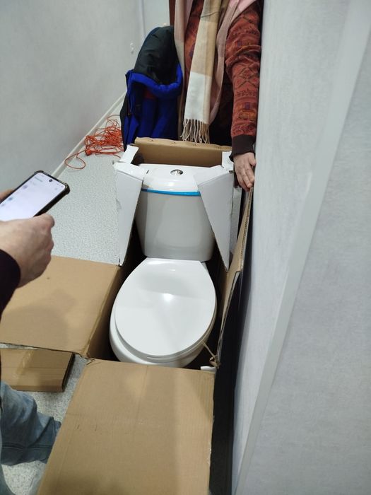 Продаю новый унитаз