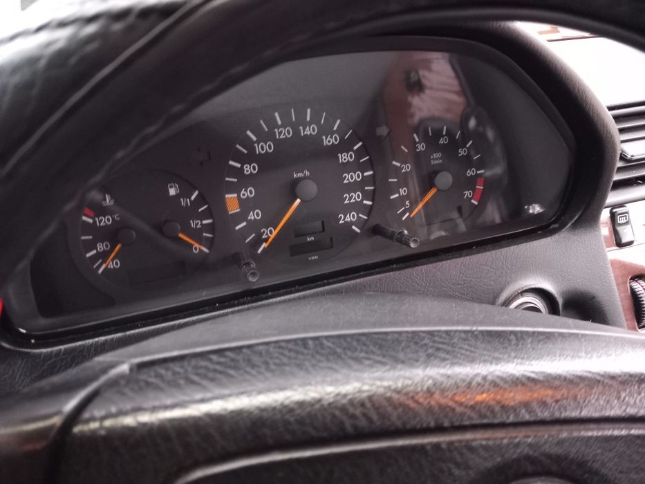 Mercedes Benz C180, W202