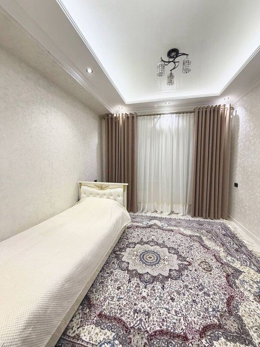 Dream House Продается 3 комнатная квартира ремонт 8-роддом, Глинка