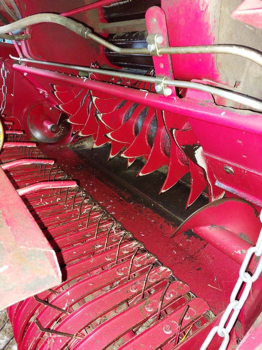 Рулонный пресс-подборщик Welger RP202