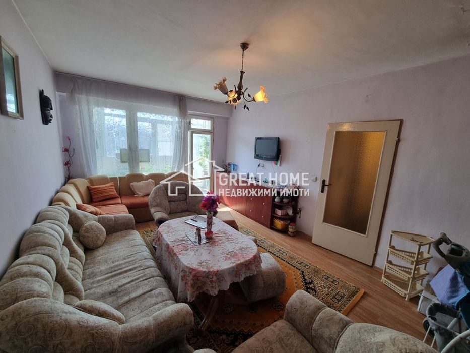 Продава се Тристаен апартамент в Търговище, Вароша - 70 кв.м за 1079 €/кв.м - Снимка #2