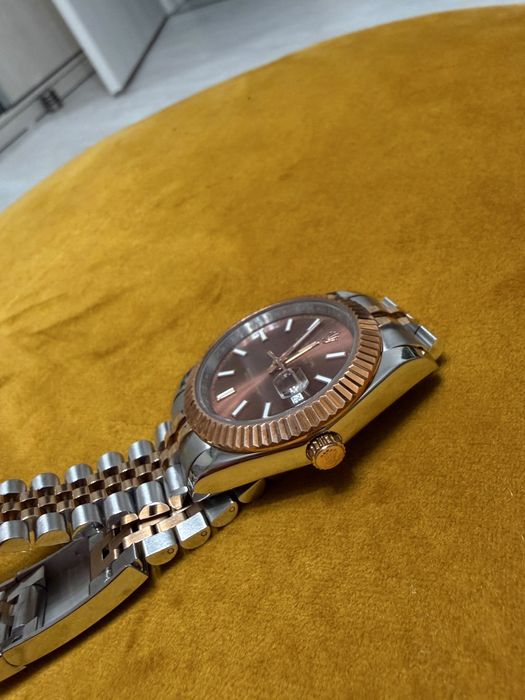 Rolex Datejust Oyster Perpetual – cadran maro –