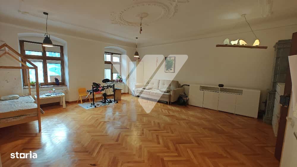 Apartament deosebit cu 3 camere in Centrul Istoric al Sibiului