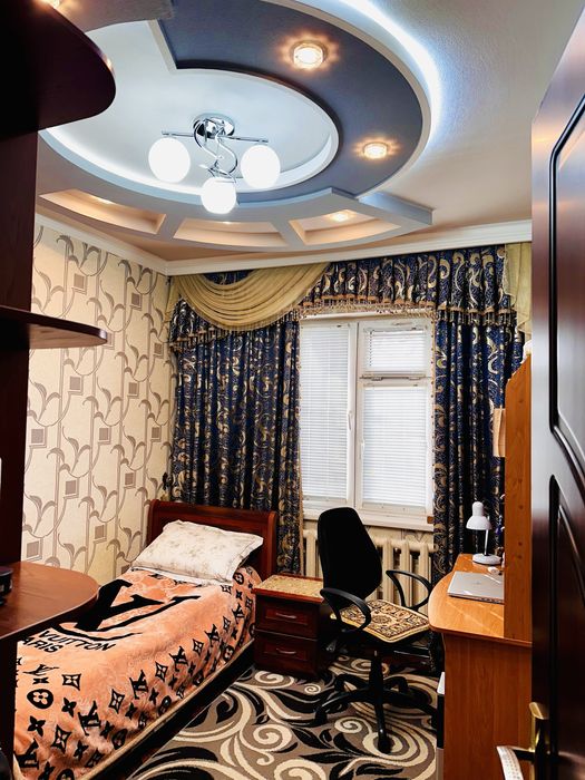 Своя! Госпитальный, 4/8/9, 110 кв