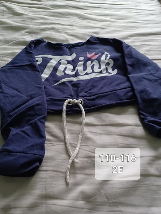 Запазени и нови дрехи за момиче