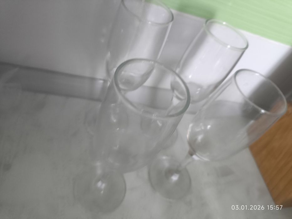 Бокалы ,стаканы,фруктовница