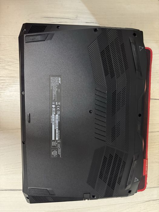 Геймърски лаптоп Acer Nitro 5 – Отлично състояние!