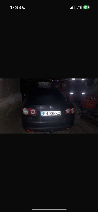 Vând Volkswagen jetta