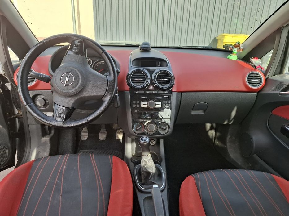 Opel corsa 1.4 benzina 2007