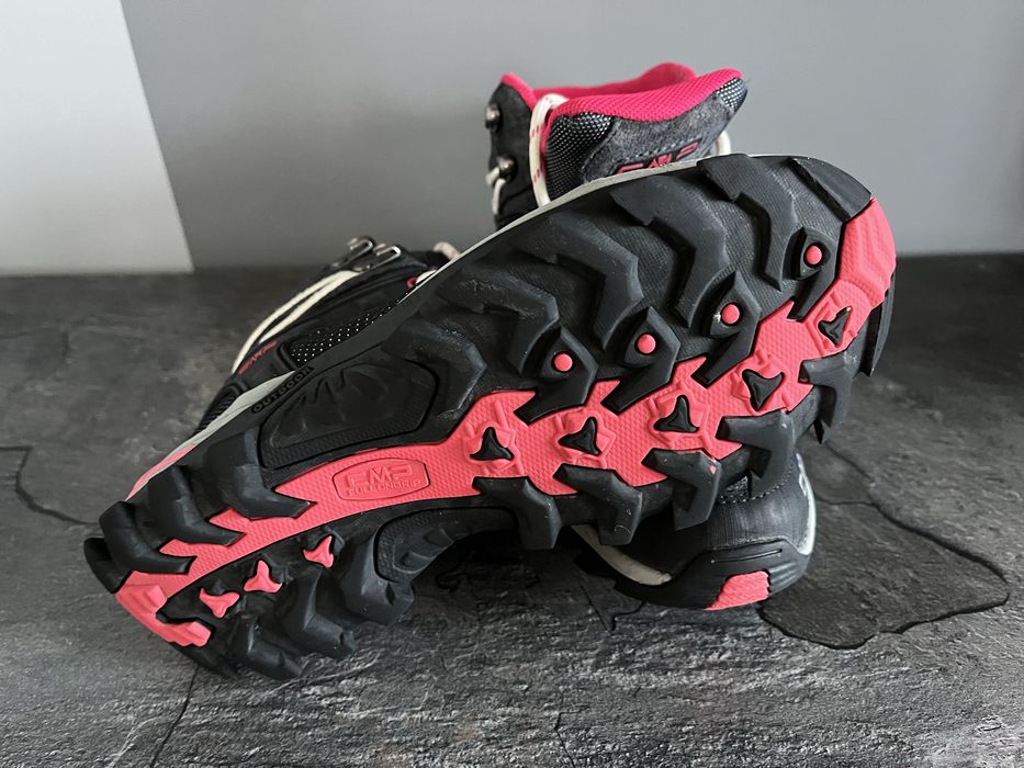 Туристически обувки