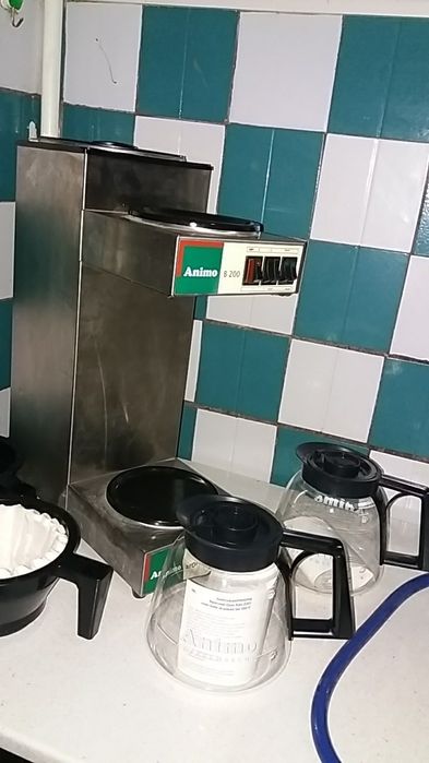 Профессиональная кофе машинка для кафе и дома