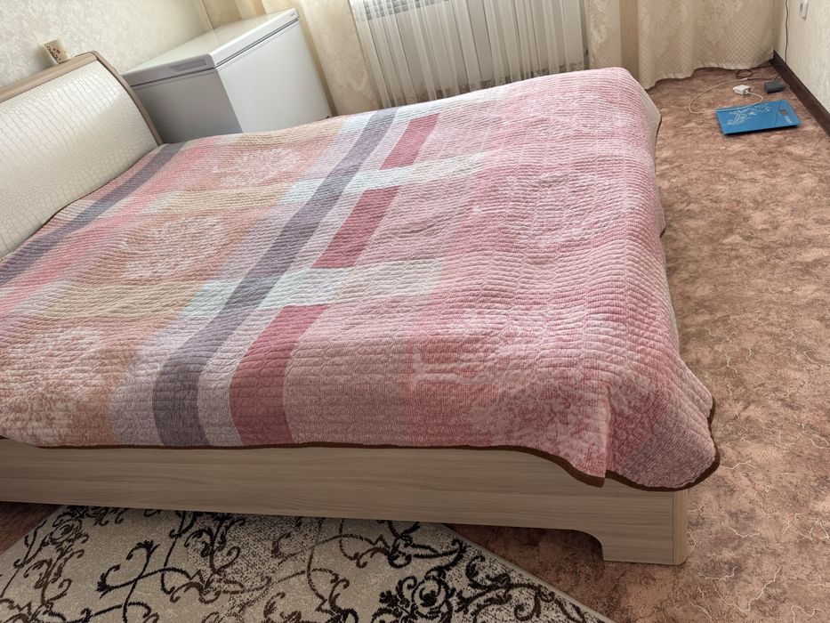 Продам 2-х спальнюю кровать