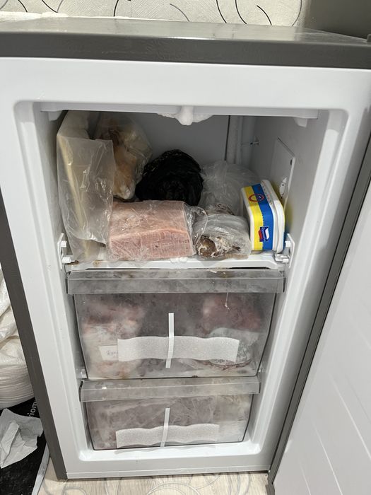 Морозильник в хорошем состоянии