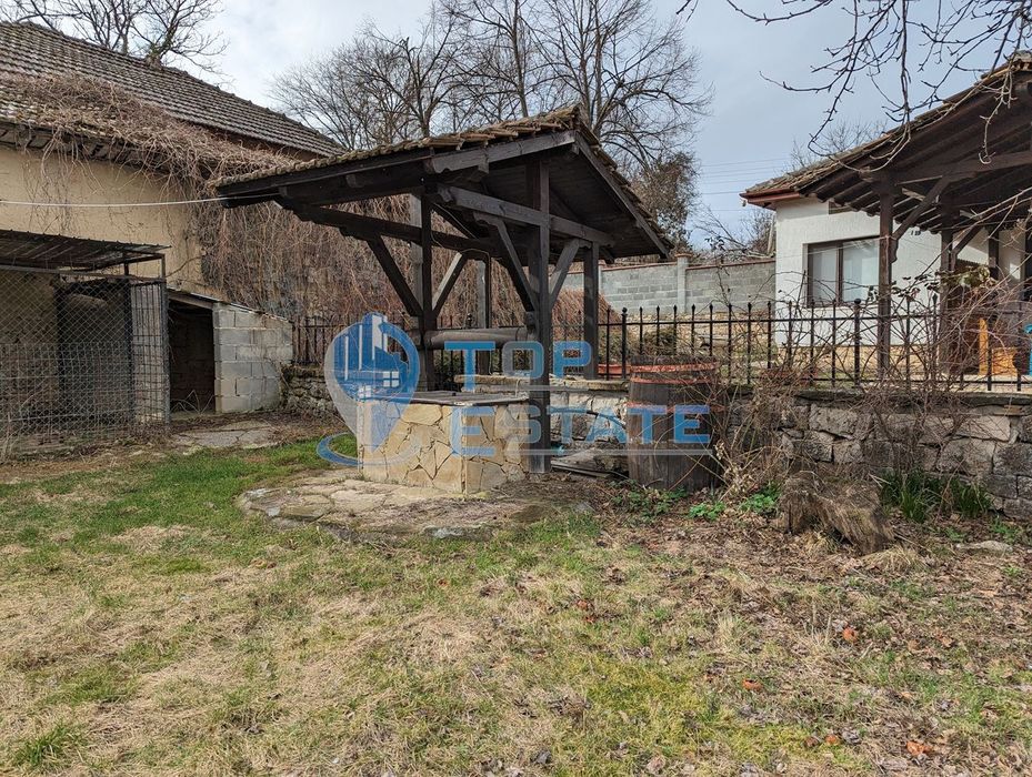 Продава се Къща в с. Емен, Област Велико Търново - 300 кв.м за 1030 €/кв.м - Снимка #10