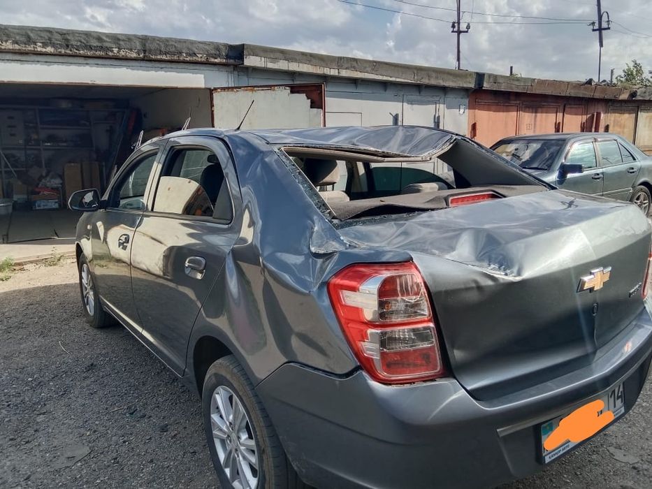 Продам машину шевроле кобальт