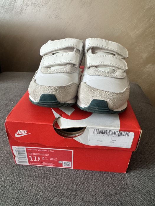 Оригинални маратонки  nike 28.5