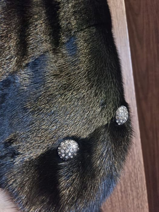 Продам норковую шубу