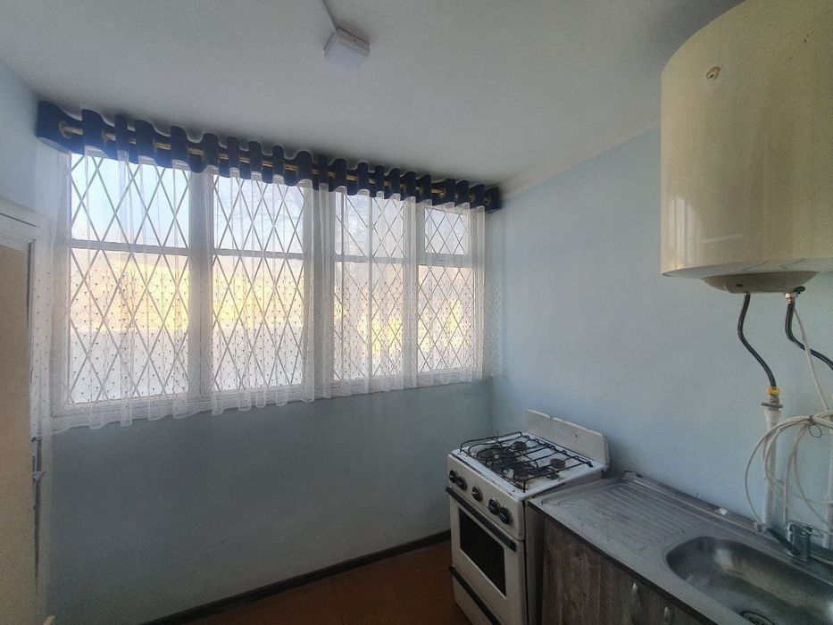 2 хонали Беруний метро Эко базар книжный