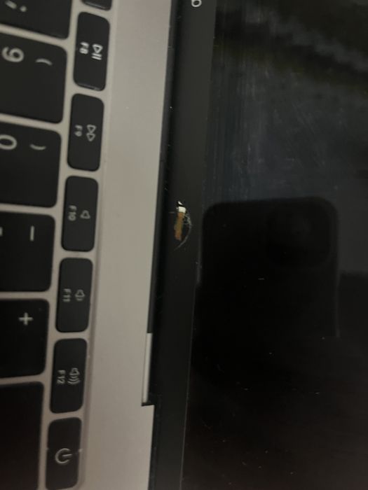 Macbook pro 2017 года в рабочем состояни