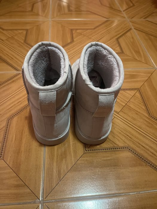 Ghete stil ugg H&M marimea 36