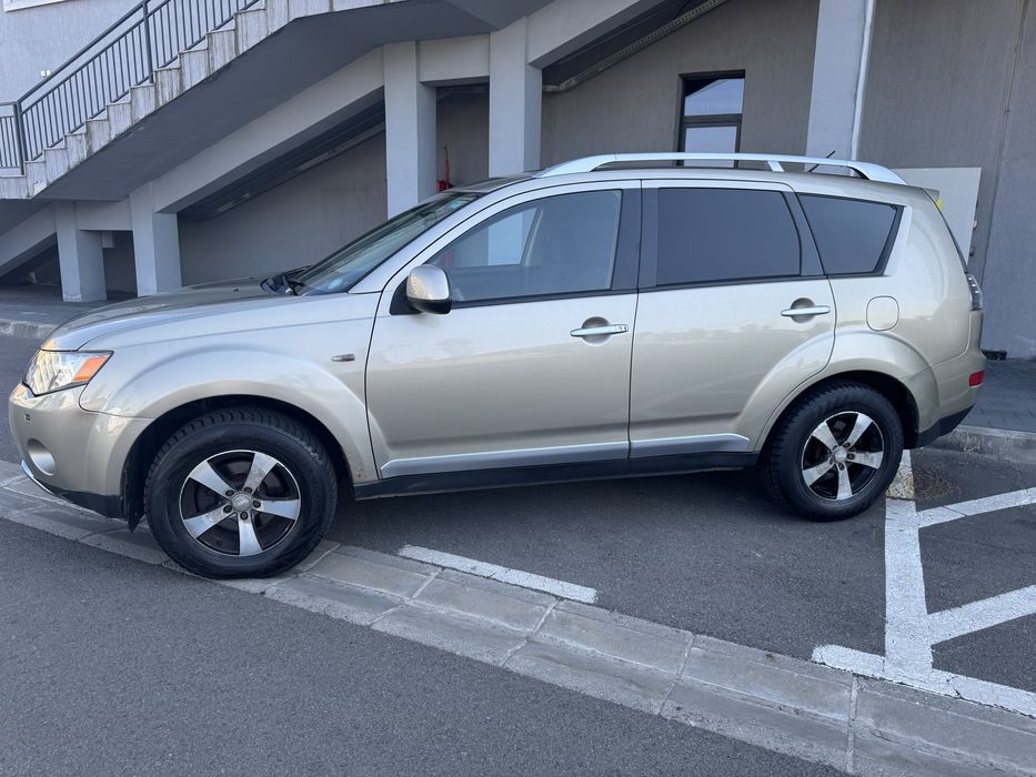 Vand Mitsubishi Outlander