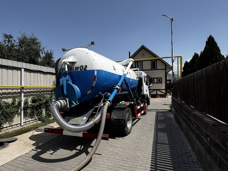 Ассенизатор Илосос