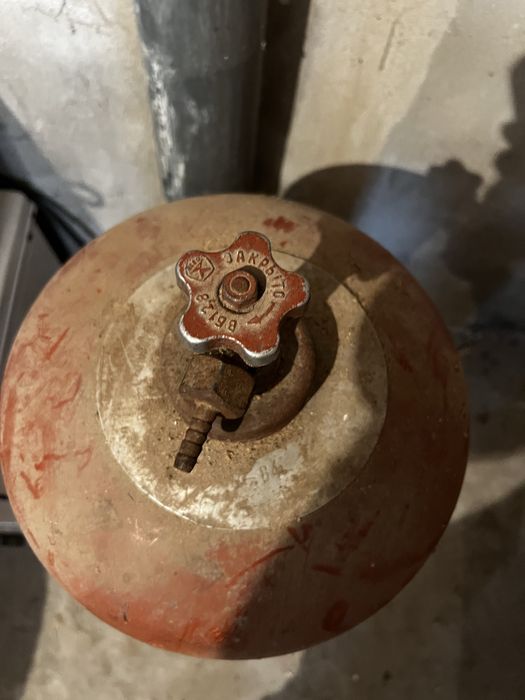 Голяма газова бутилка