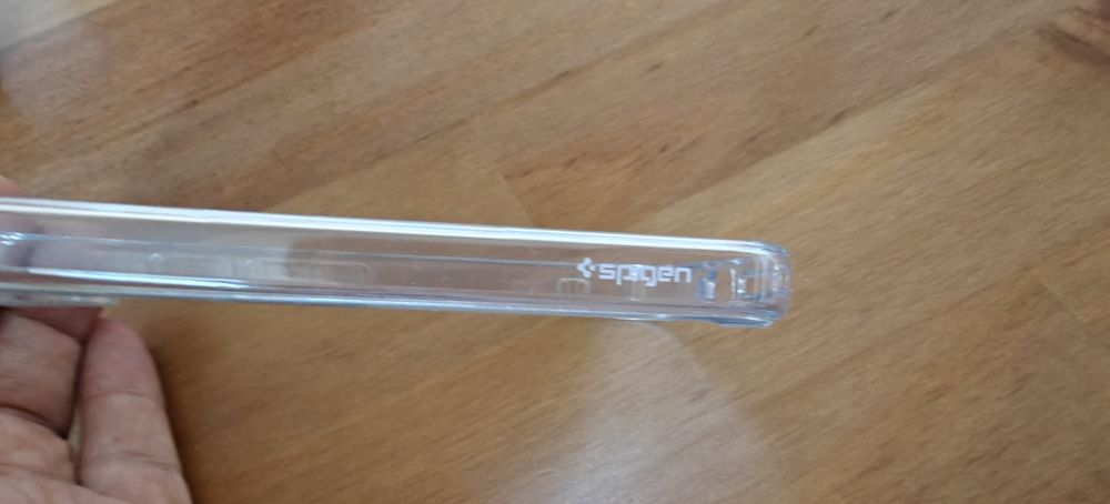 Husa Spigen pentru Pixel 9 sau Pixel 9 Pro