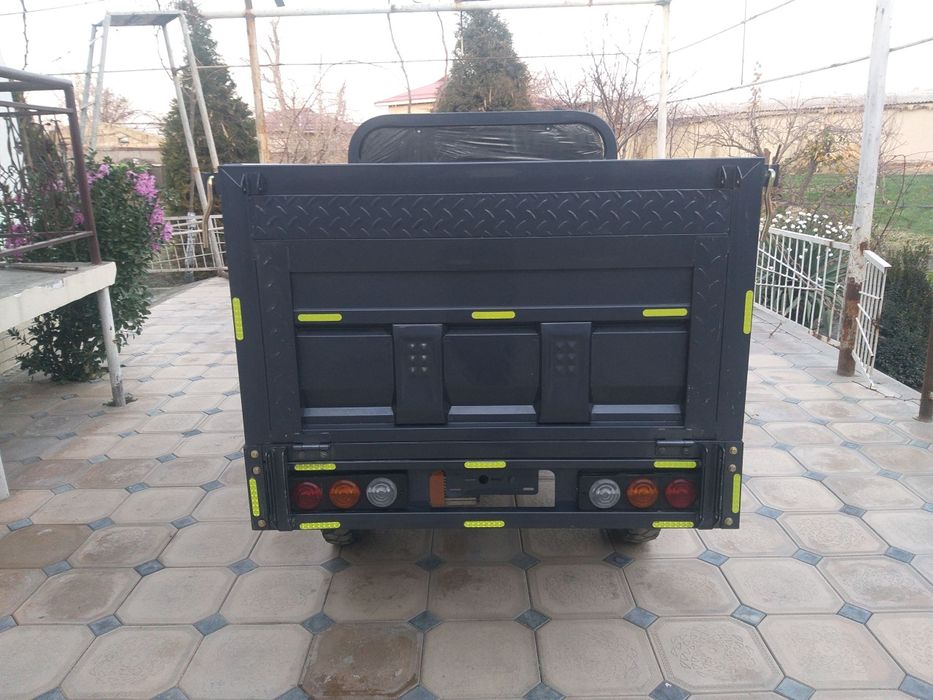 Sukutir motosikil katta