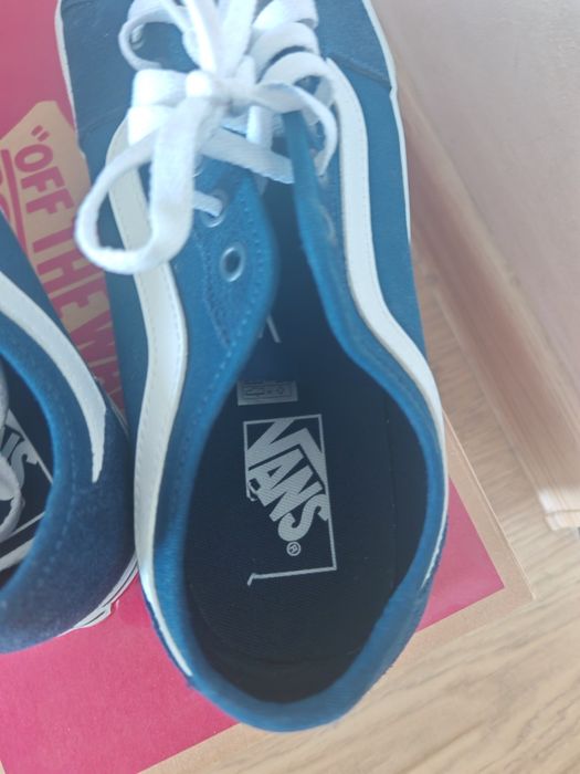 Vans обувки чисто нови