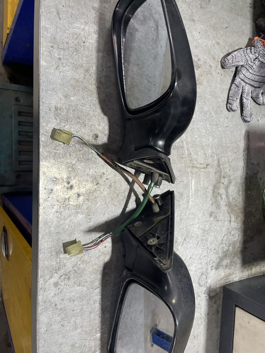 Зеркала Субару Форестер