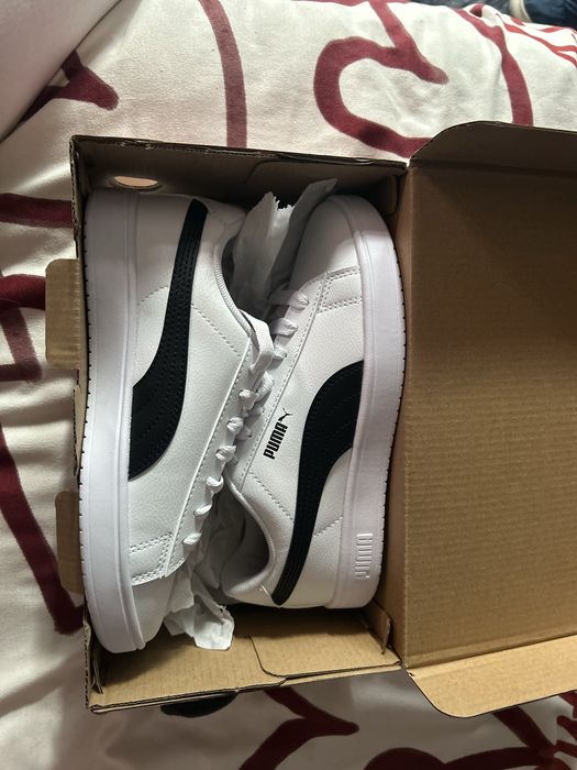 adidasi puma dama