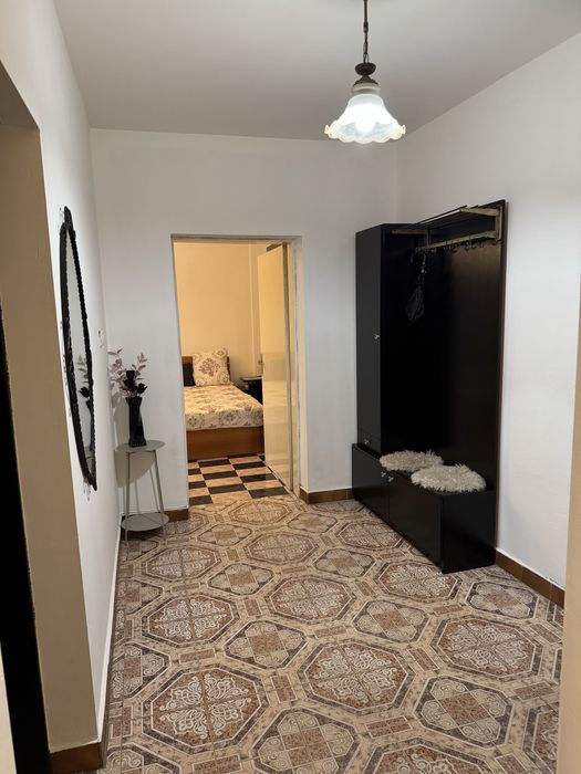 Дава се под наем Тристаен апартамент в София, Младост 1 - 87 кв.м за 750 € - Снимка #1