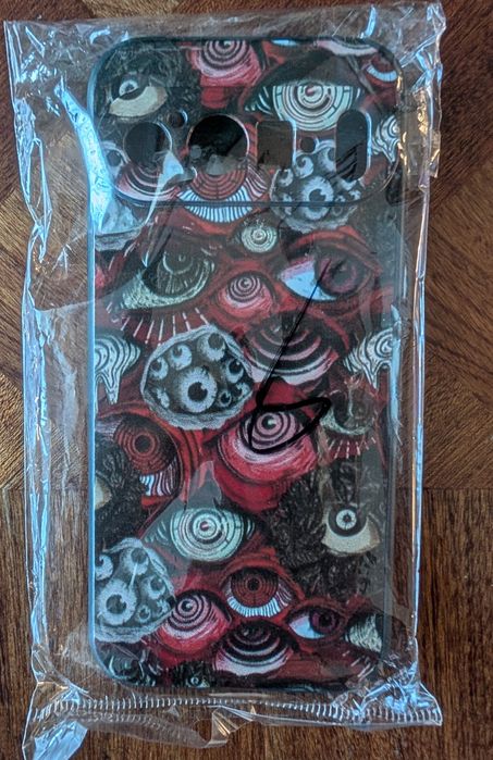 Подарявам кейсове за телефони