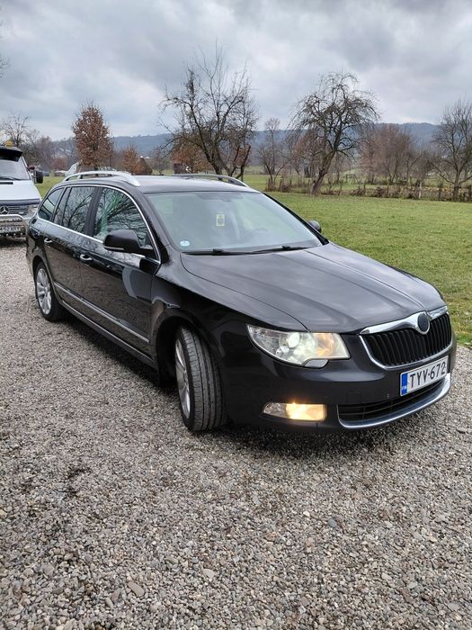 Skoda superb anul 2012