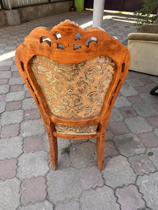 Стулья для гостиной