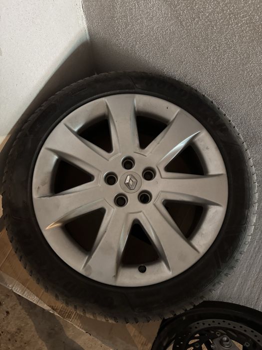 4 бр. Джанти 18’ RENAULT + зимни гуми