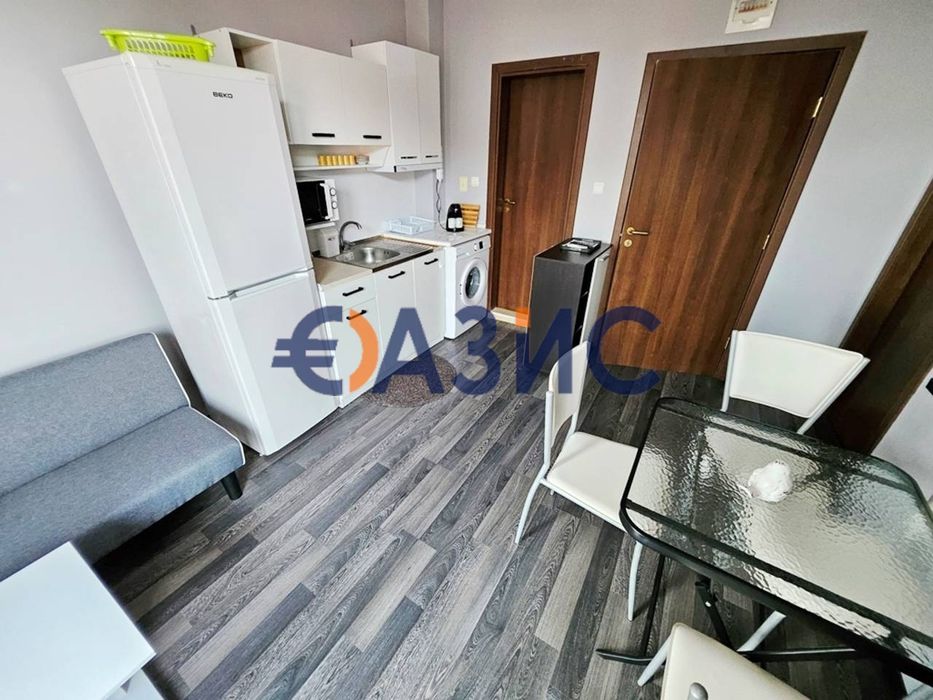 Продава се Двустаен апартамент в к.к. Слънчев бряг - 40 кв.м за 1088 €/кв.м - Снимка #3