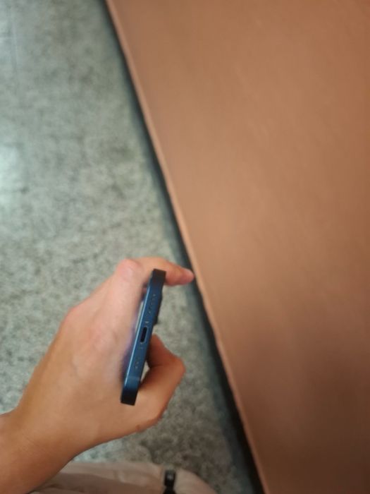 Iphone 13 тъмно син 84% батерия