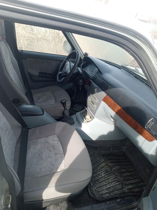 Продам машину Волга 31105