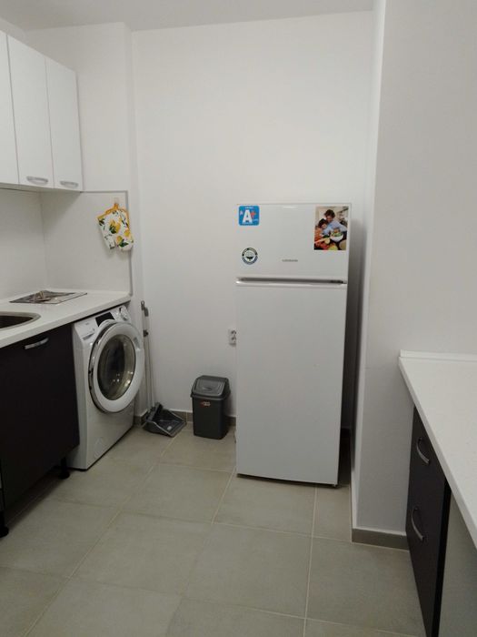 Дава се под наем Тристаен апартамент в Плевен, Дружба 1 - 65 кв.м за 598.23 € - Снимка #1