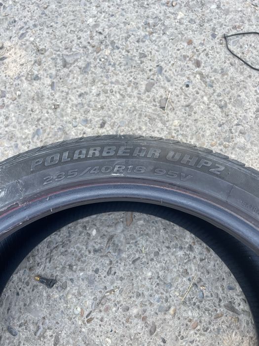 4 anvelope iarna 235/40/18
