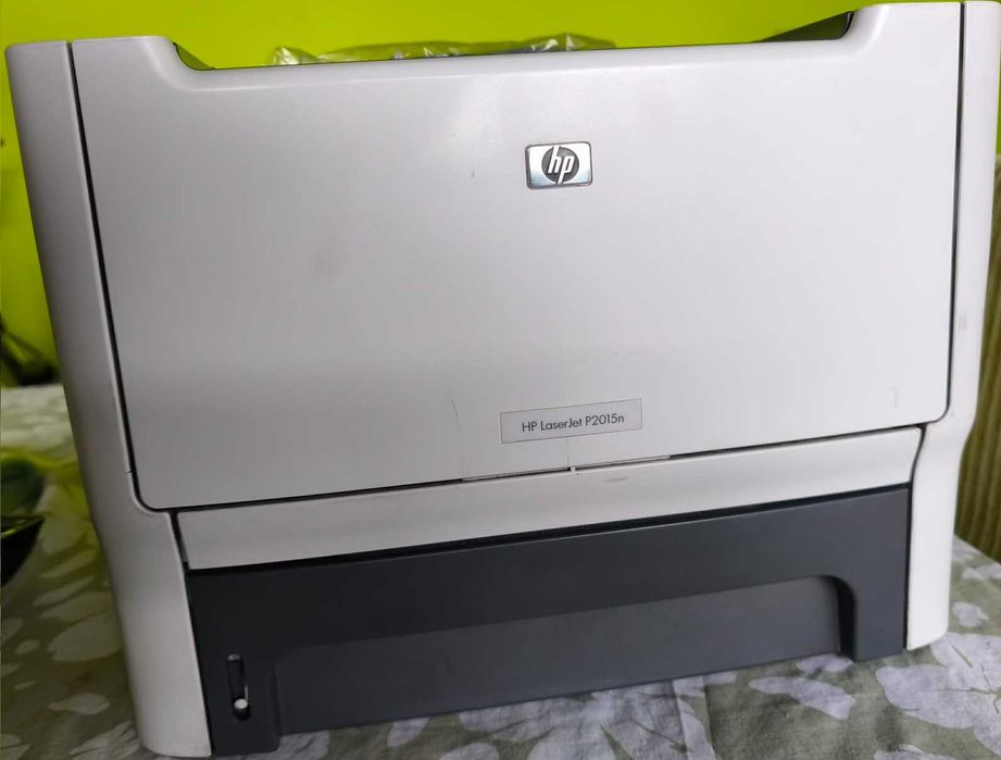 HP LaserJet P2015n – за части или ремонт