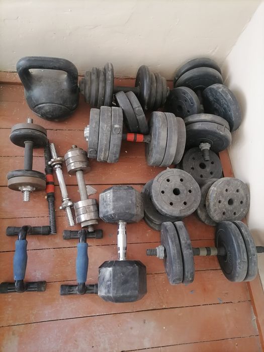 Барча спорт анжомлари сотилади