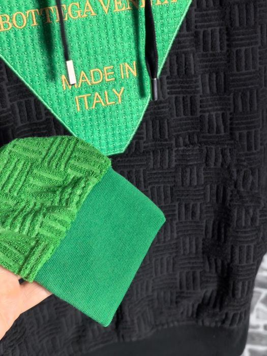 Bottega Veneta суичер