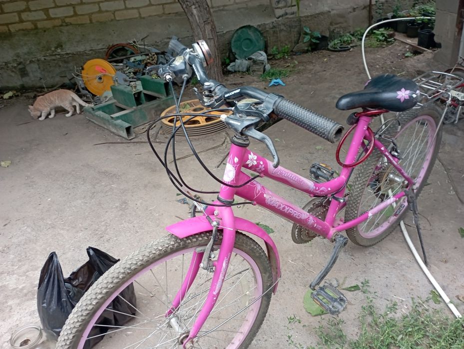 ПРОДАМ СРОЧНО !!! Велосипед скоростной. Розовый