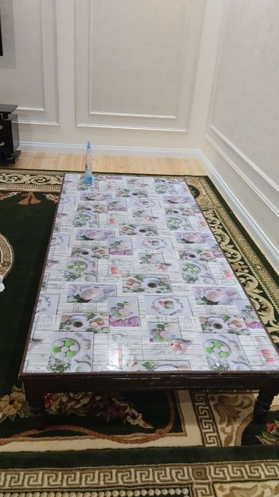 Стол сотилади хонтахта
